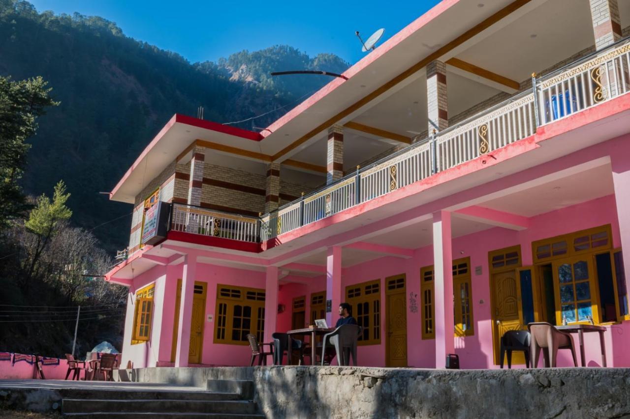Chojh Inn Cafe & Homestay Kasol Exteriér fotografie